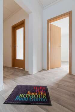 Foto - Wohnung zum Mieten in Schönebeck 336,18 € 56.03 m²