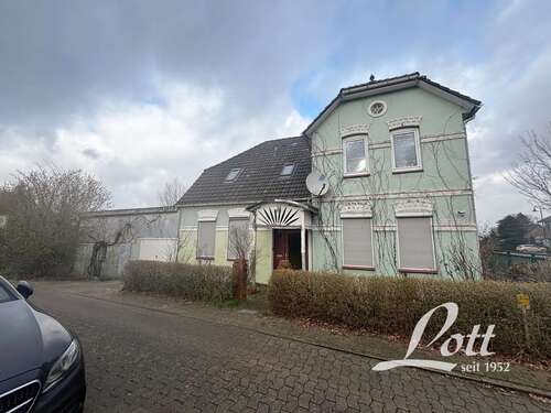 Foto - Haus zum Kaufen in Wischhafen 77.000,00 € 134 m²