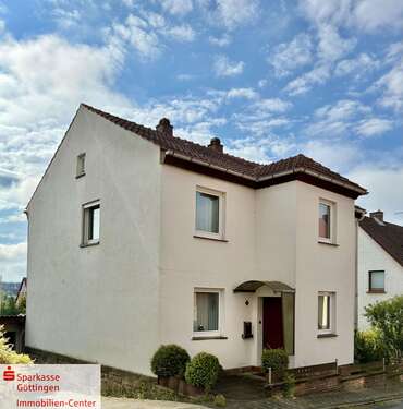 Foto - Haus zum Kaufen in Uslar 165.000,00 € 156.94 m²