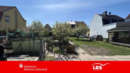 Foto - Grundstück zu verkaufen in Hennickendorf 215.000,00 € 1028 m²