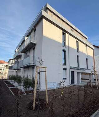 Foto - Wohnung zum Mieten in Erlangen 595,00 € 21.62 m²