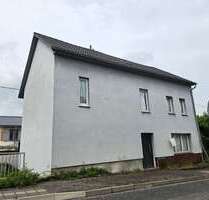 Haus zum Kaufen in Roth 170.000,00 € 180 m²