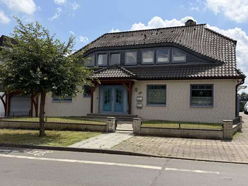 Foto - Haus zum Kaufen in Stelle 890.000,00 € 306.63 m²