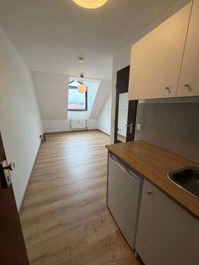 Foto - Wohnung zum Mieten in Erlangen 455,00 € 17 m²