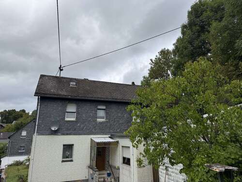 Foto - Haus zum Kaufen in Müllenbach 59.000,00 € 115 m²