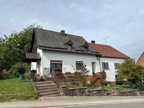 Foto - Haus zum Kaufen in Deuselbach 225.000,00 € 252 m²
