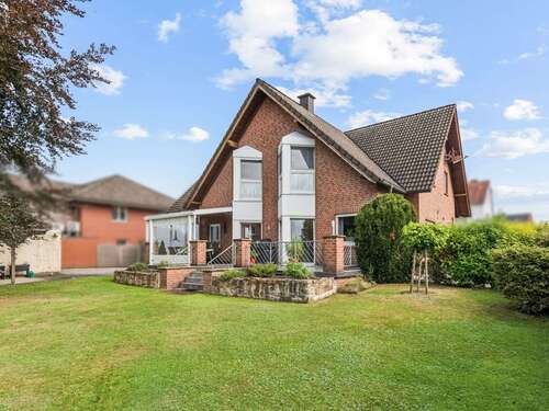 Foto - Haus zum Kaufen in Ibbenbüren 372.000,00 € 298 m²