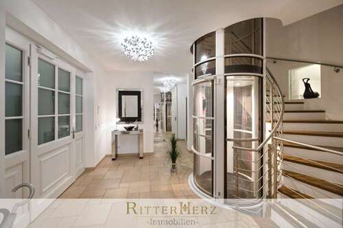 Foto - Haus zum Kaufen in München 3.220.000,00 € 285 m²