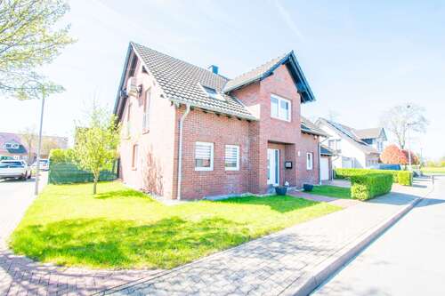 Foto - Haus zum Kaufen in Moers 790.000,00 € 235 m²