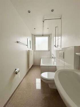 Foto - Wohnung zum Mieten in Düsseldorf 950,00 € 72 m²