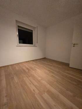 Foto - Wohnung zum Mieten in Waldbüttelbrunn 1.000,00 € 89 m²