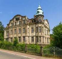 Haus zum Kaufen in Hohenstein-Ernstthal 490.000,00 € 1050 m²