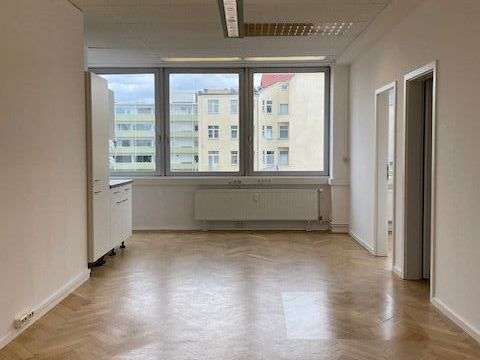 Foto - Büro in Berlin 2.160,00 € 102.41 m²