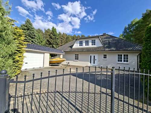 Foto - Haus zum Kaufen in Hitzacker 429.000,00 € 250 m²