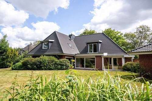 Foto - Haus zum Kaufen in Husum 545.000,00 € 250 m²