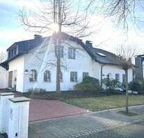 Haus zum Kaufen in Duisburg 1.350.000,00 € 300 m²