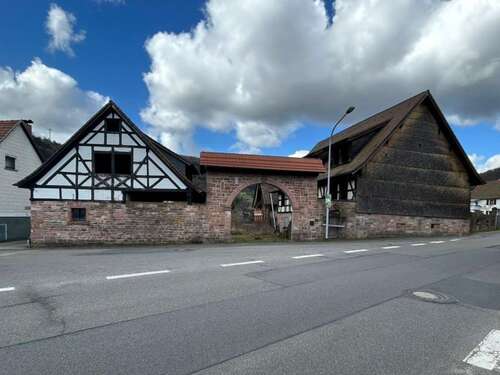 Foto - Haus zum Kaufen in Wald-Michelbach 470.000,00 € 425 m²
