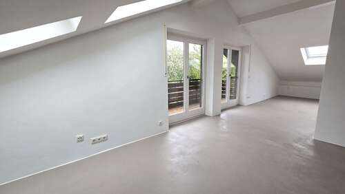 Foto - Wohnung zum Kaufen in Großkarolinenfeld 210.000,00 € 36 m²