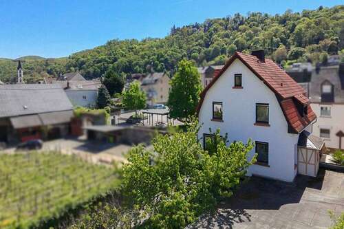 Foto - Haus zum Kaufen in Osterspai 199.000,00 € 130.83 m²
