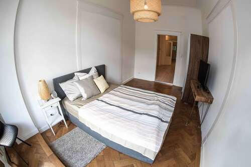 Foto - WG-Zimmer in Frankfurt am Main 685,00 € 19 m²