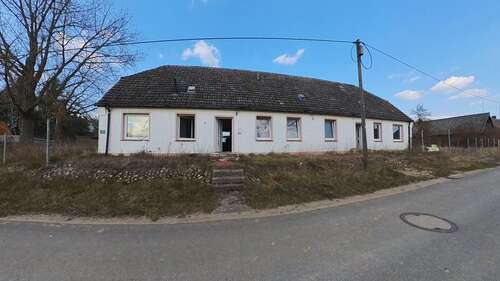 Foto - Haus zum Kaufen in Zölkow 65.000,00 € 170 m²