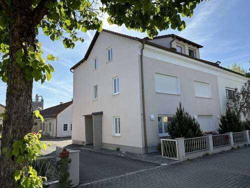 Foto - Haus zum Kaufen in Plattling 595.000,00 € 215.5 m²