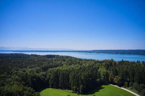 Foto - Grundstück zu verkaufen in Berg 1.250.000,00 € 820 m²