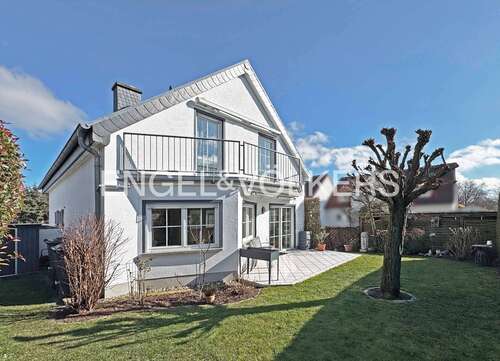 Foto - Haus zum Kaufen in Friedberg (Hessen) 625.000,00 € 175.31 m²