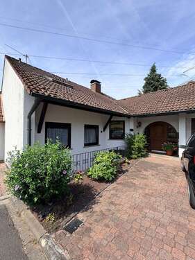 Foto - Haus zum Kaufen in Kleinostheim 929.000,00 € 258 m²