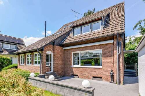 Foto - Haus zum Kaufen in Leverkusen 598.000,00 € 158 m²