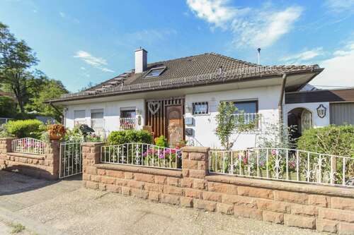 Foto - Haus zum Kaufen in Heiligkreuzsteinach 469.000,00 € 292.83 m²