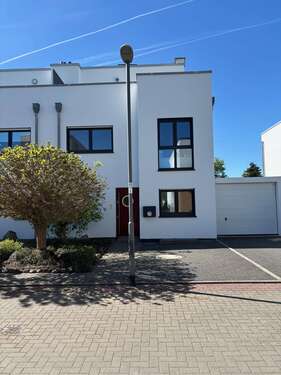 Foto - Haus zum Kaufen in Offenbach 975.000,00 € 190 m²