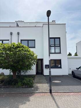 Foto - Haus zum Kaufen in Offenbach 975.000,00 € 190 m²