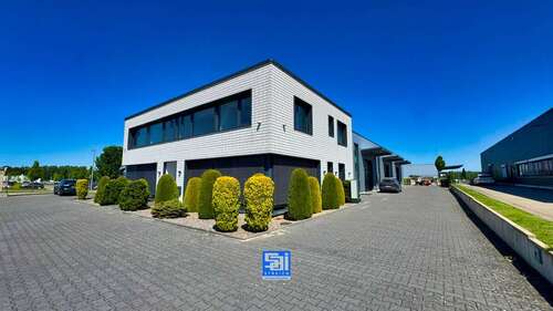 Foto - Halle in Bielefeld 2.932,38 € 181 m²