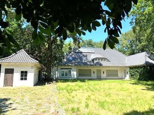 Foto - Haus zum Kaufen in Brüggen -Bracht 990.000,00 € 498 m²