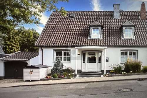 Foto - Haus zum Kaufen in Essen 1.100.000,00 € 240 m²