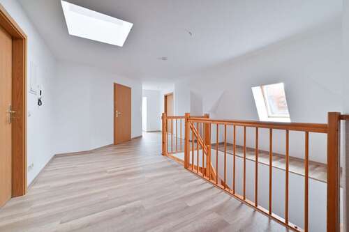 Foto - Wohnung zum Mieten in Zwickau 483,00 € 96.57 m²