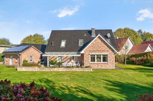 Foto - Haus zum Kaufen in Süderbrarup 798.000,00 € 154 m²