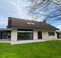 Haus zum Mieten in Geldern 1.900,00 € 203 m²