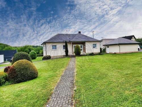 Foto - Haus zum Kaufen in Kölbingen 329.000,00 € 206 m²
