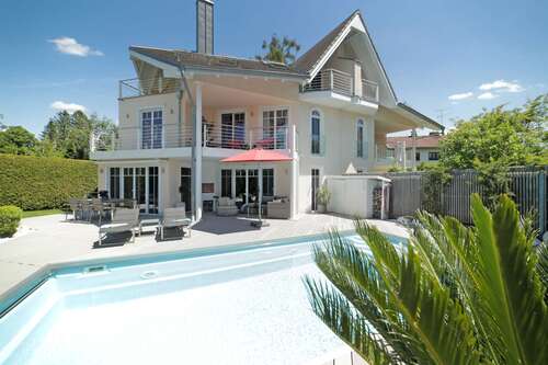 Foto - Haus zum Kaufen in Berg 2.390.000,00 € 263 m²