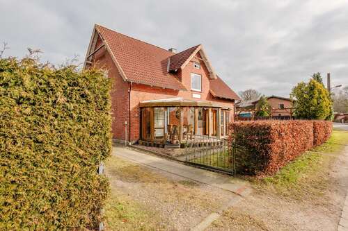 Foto - Haus zum Kaufen in Osterstedt 265.000,00 € 169 m²