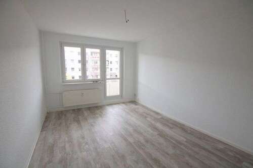 Foto - Wohnung zum Mieten in Halle (Saale) 359,00 € 59.73 m²