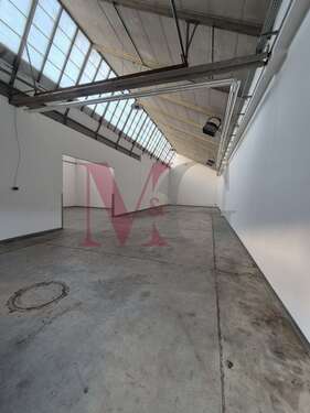 Foto - Halle in Wilhelmshaven 1.298,68 € 260.85 m²
