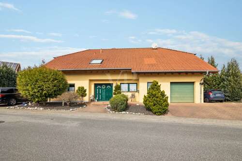 Foto - Haus zum Kaufen in Queidersbach 690.000,00 € 320 m²