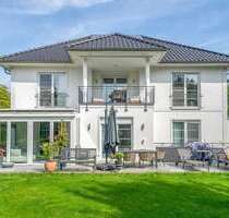 Haus zum Kaufen in Berlin 3.850.000,00 € 325.6 m²
