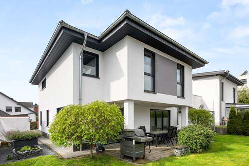 Foto - Haus zum Kaufen in Baunatal 695.000,00 € 156 m²