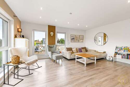 Foto - Haus zum Kaufen in Stade 699.000,00 € 233 m²