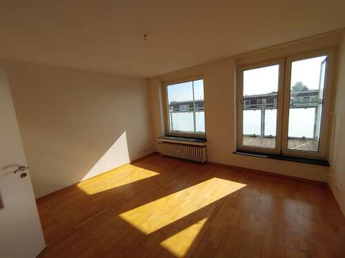 Foto - Wohnung zum Mieten in Wilhelmshaven 400,00 € 59 m²