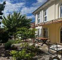 Haus zum Kaufen in Stadtbergen-Leitershofen 2.250.000,00 € 300 m²